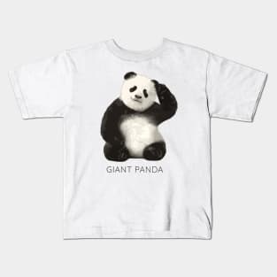 Giant panda (Ailuropoda melanoleuca) Kids T-Shirt